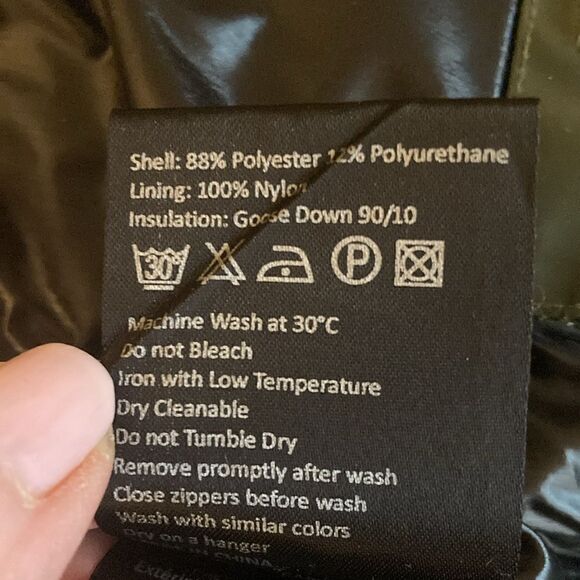 SOS Black Snow Woman’s Goose Down Puffer Ski Vest in Camouflage Print. Size XS. - Picture 11 of 11